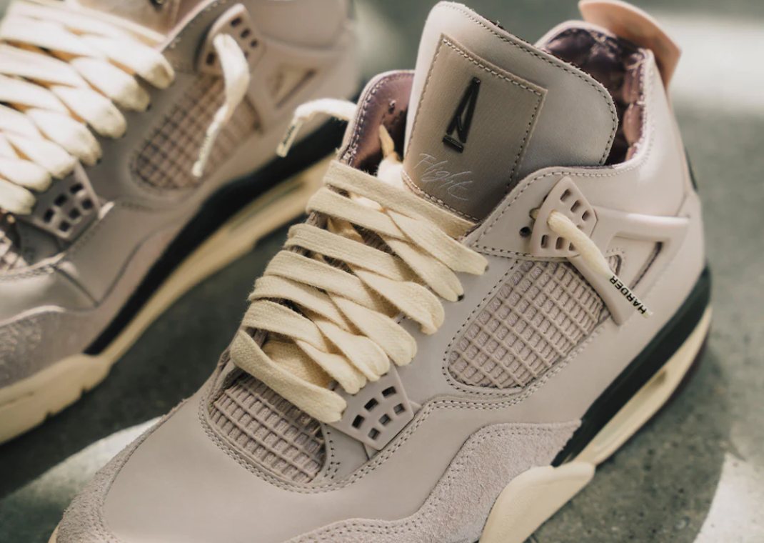 AJ4 SUPREME NORTH OFF WHITE sacai DUNK AJ4 SUPREME NORTH OFF WHITE sacai DUNK