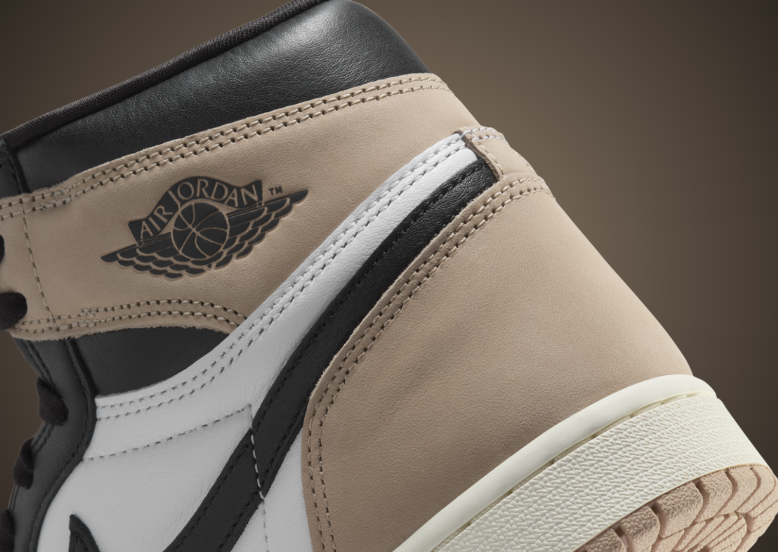 Air Jordan 1 Retro High OG Latte (W) Heel Detail