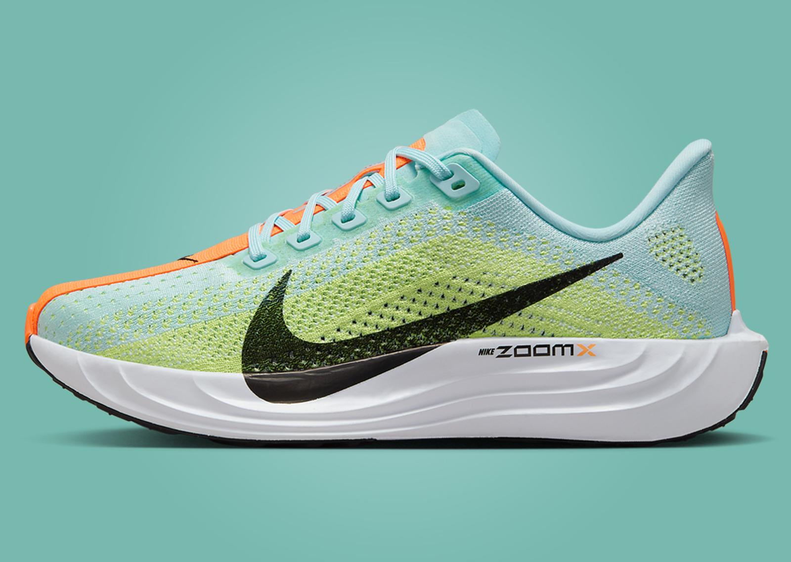 Nike Pegasus Plus Glacier Blue Life Lime Lateral