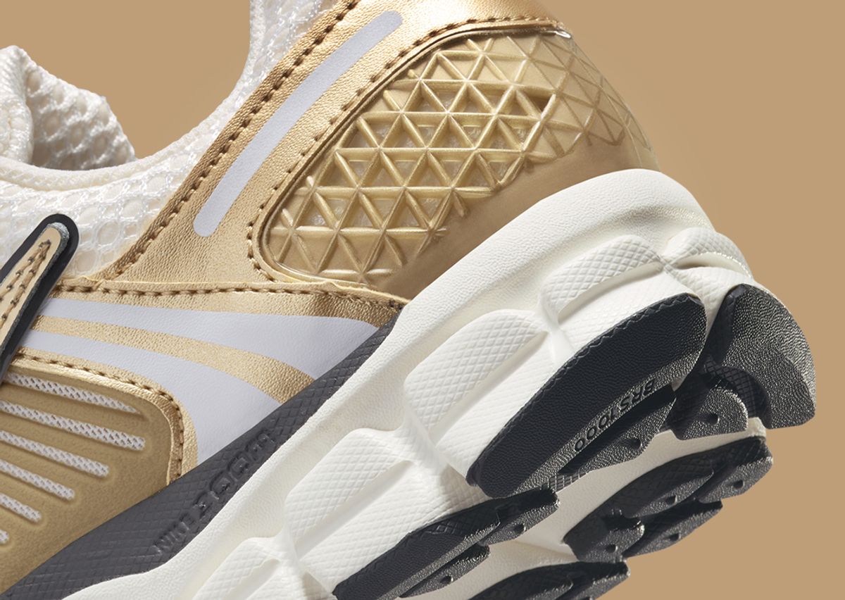 Nike Zoom Vomero 5 Gold (W) Heel Detail