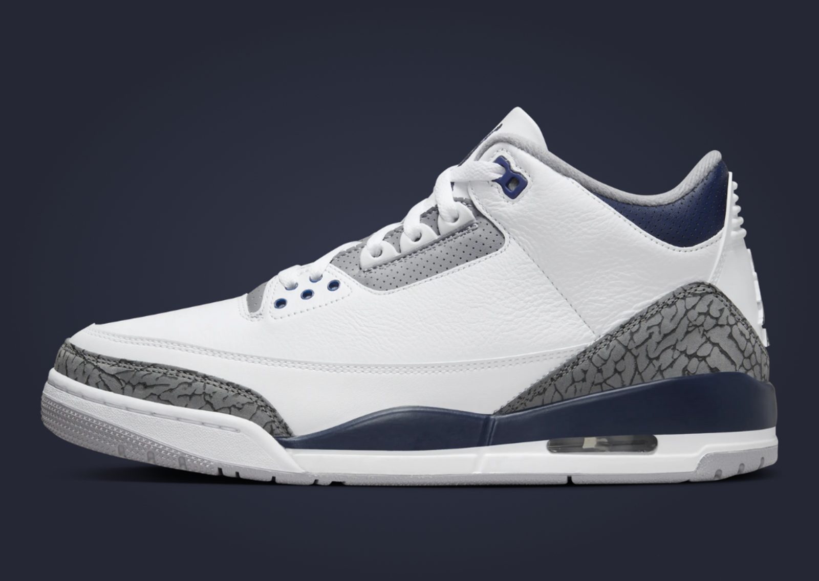 Air Jordan 3 Retro White Midnight Navy Lateral