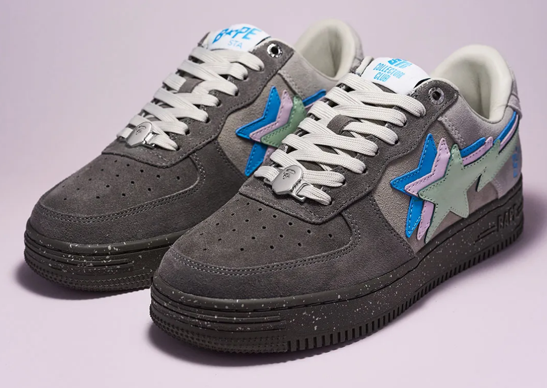 Sneaker News has a Two-Pack of Triple-Starred BAPE STAs on the Way