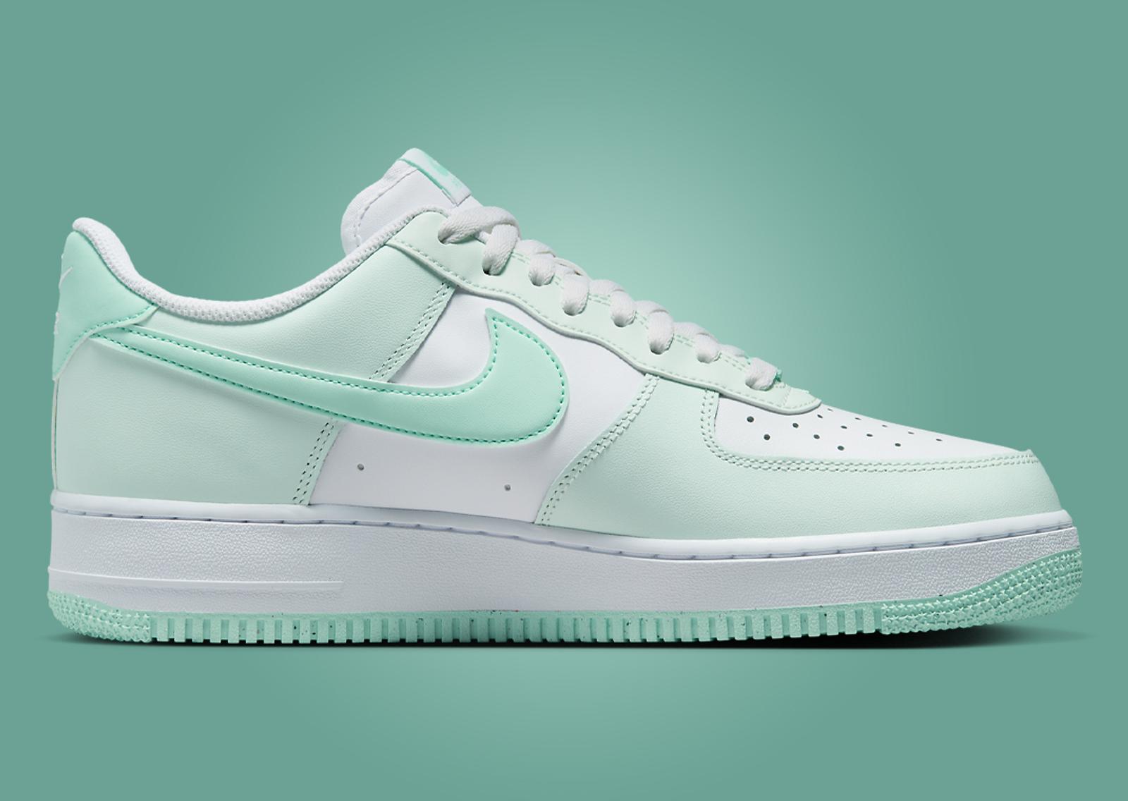 Nike Air Force 1 Low Minty Fresh Medial