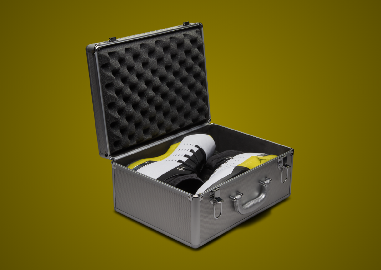 Air Jordan 17 Retro Low SP Lightning Packaging