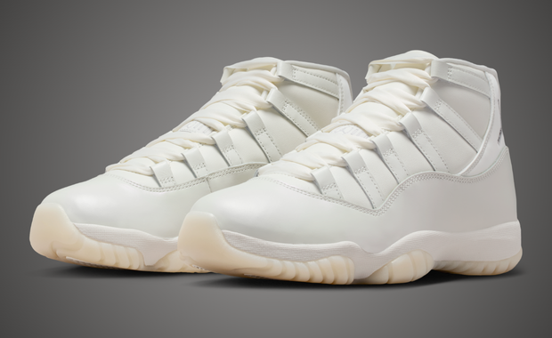 Air Jordan 11 Retro Pearl (W)