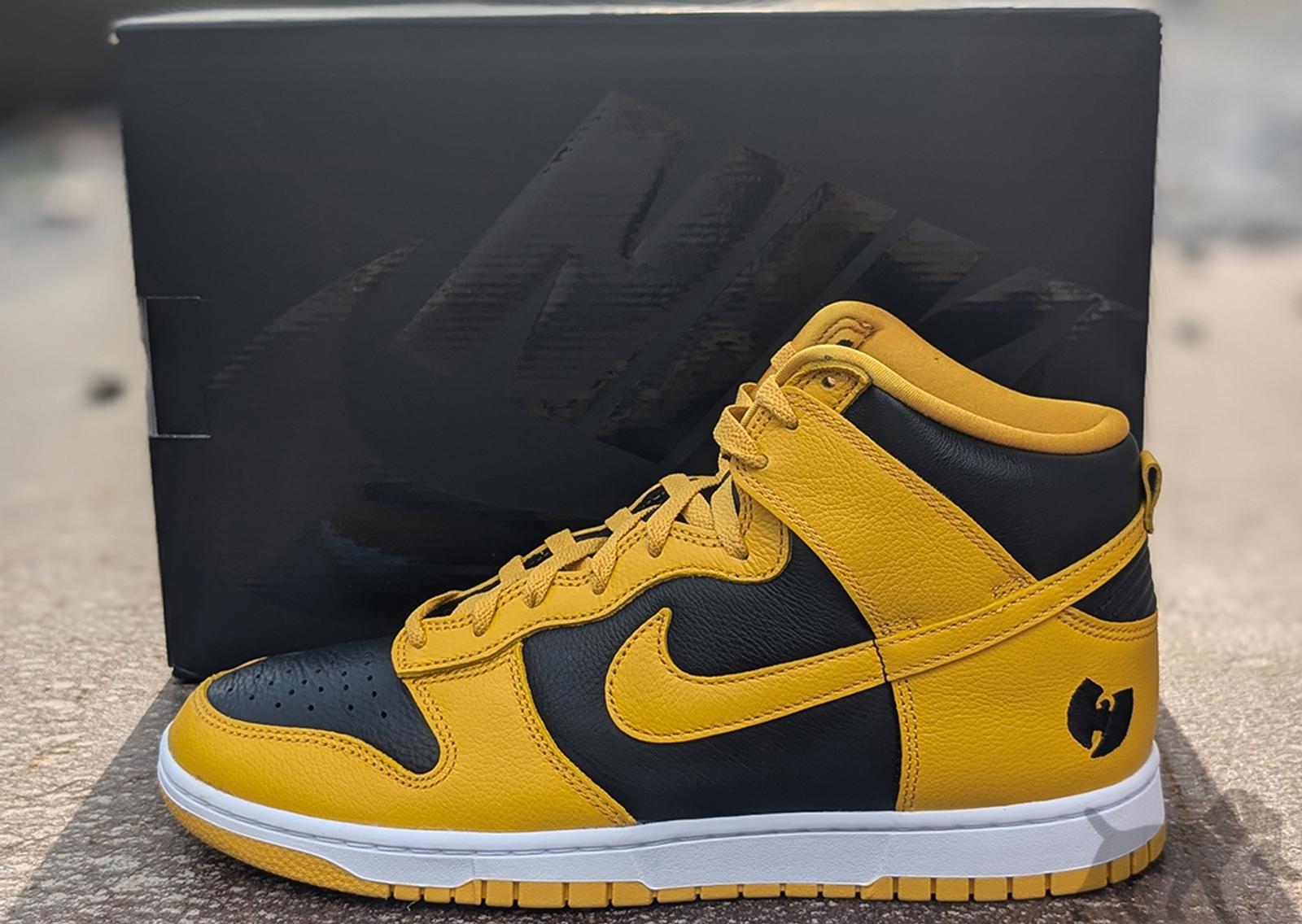 Wu-Tang x Nike Dunk High Retro Premium Lateral Left