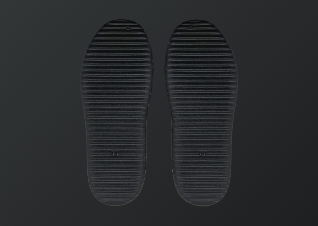 The $20 YEEZY SL-01 Slipper Review & On Feet - YouTube