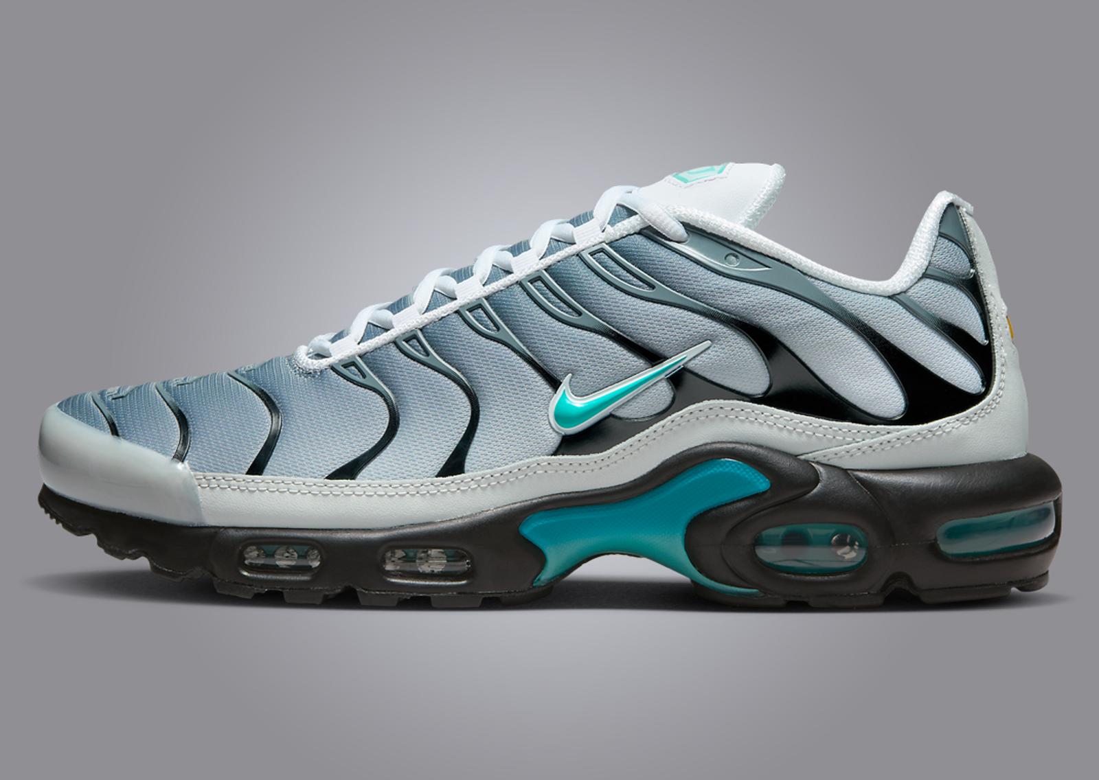 One Block Down x Nike Air Max Plus Matte Silver Lateral