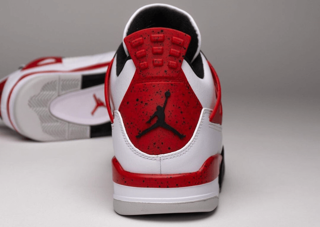 Air jordan 4 fire red hotsell 2019 release date