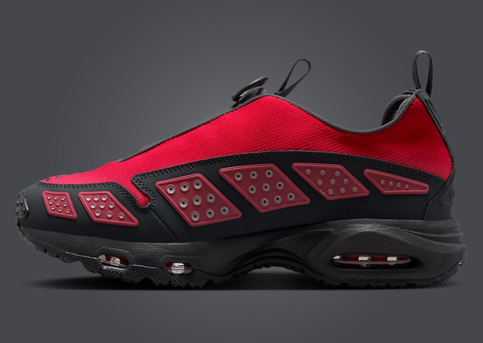 Nike Air Max Sunder Gore-Tex Red (W) Medial