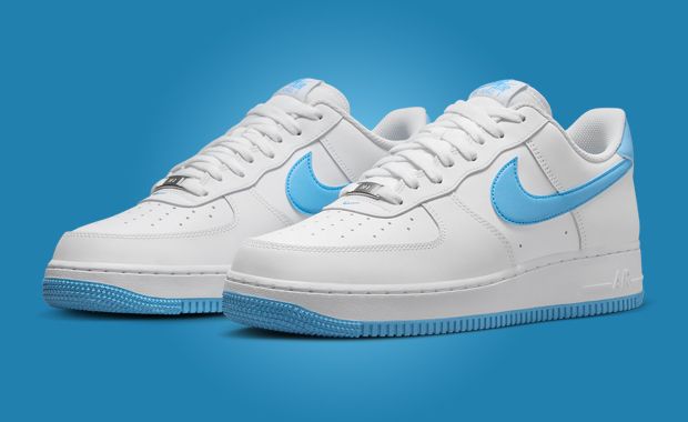 Air force ones hot sale with blue