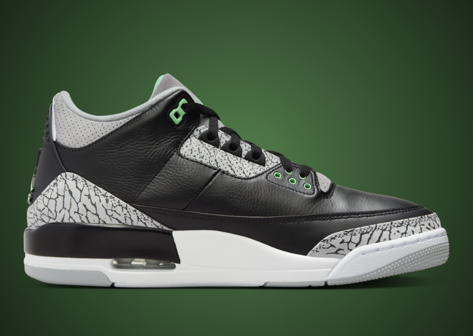 Air Jordan 3 Retro Green Glow Medial