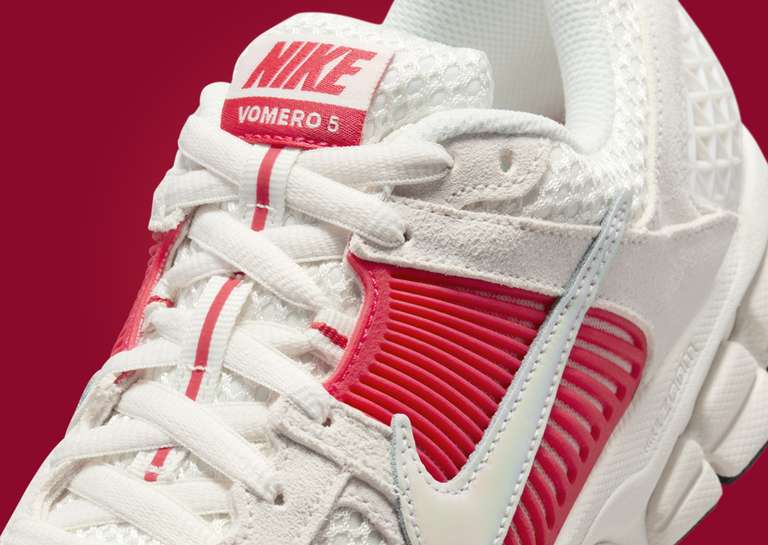 Nike Zoom Vomero 5 Iridescent (W) Midfoot Detail