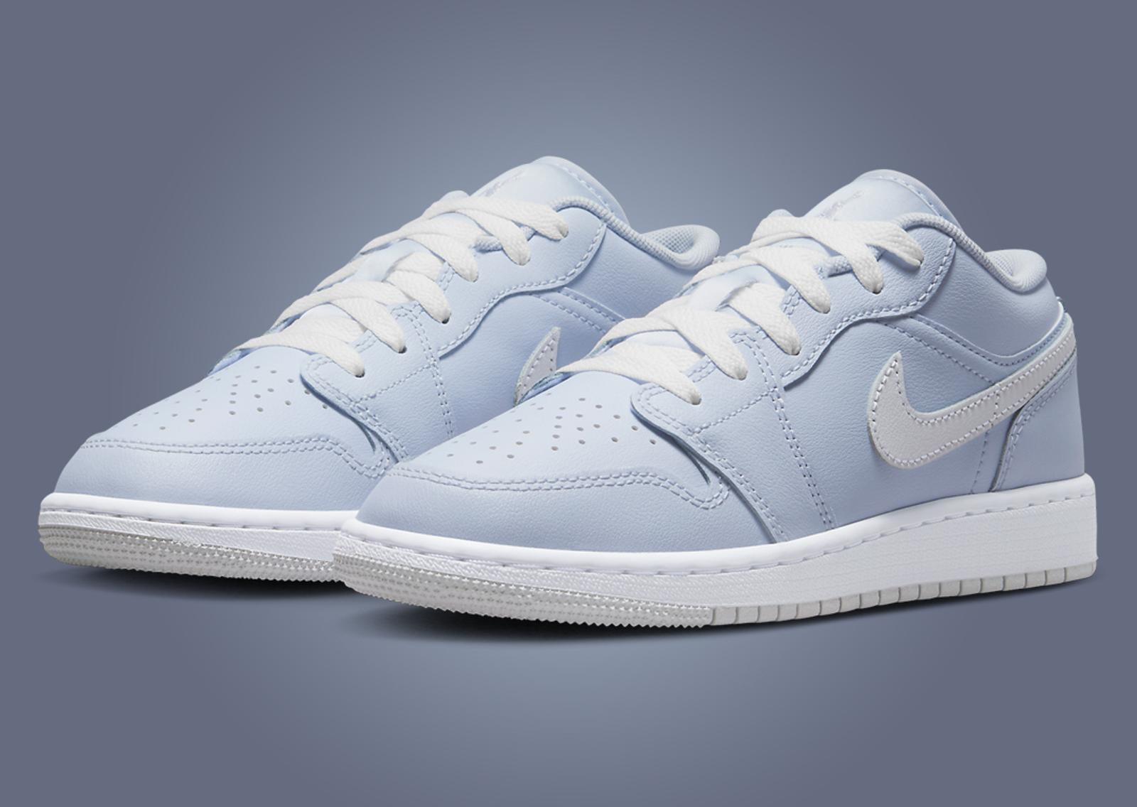 Air Jordan 1 Low Cobalt Bliss (GS) Angle