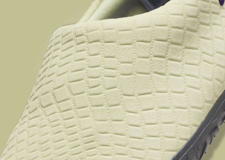 Nike ACG Moc Premium Olive Aura Detail