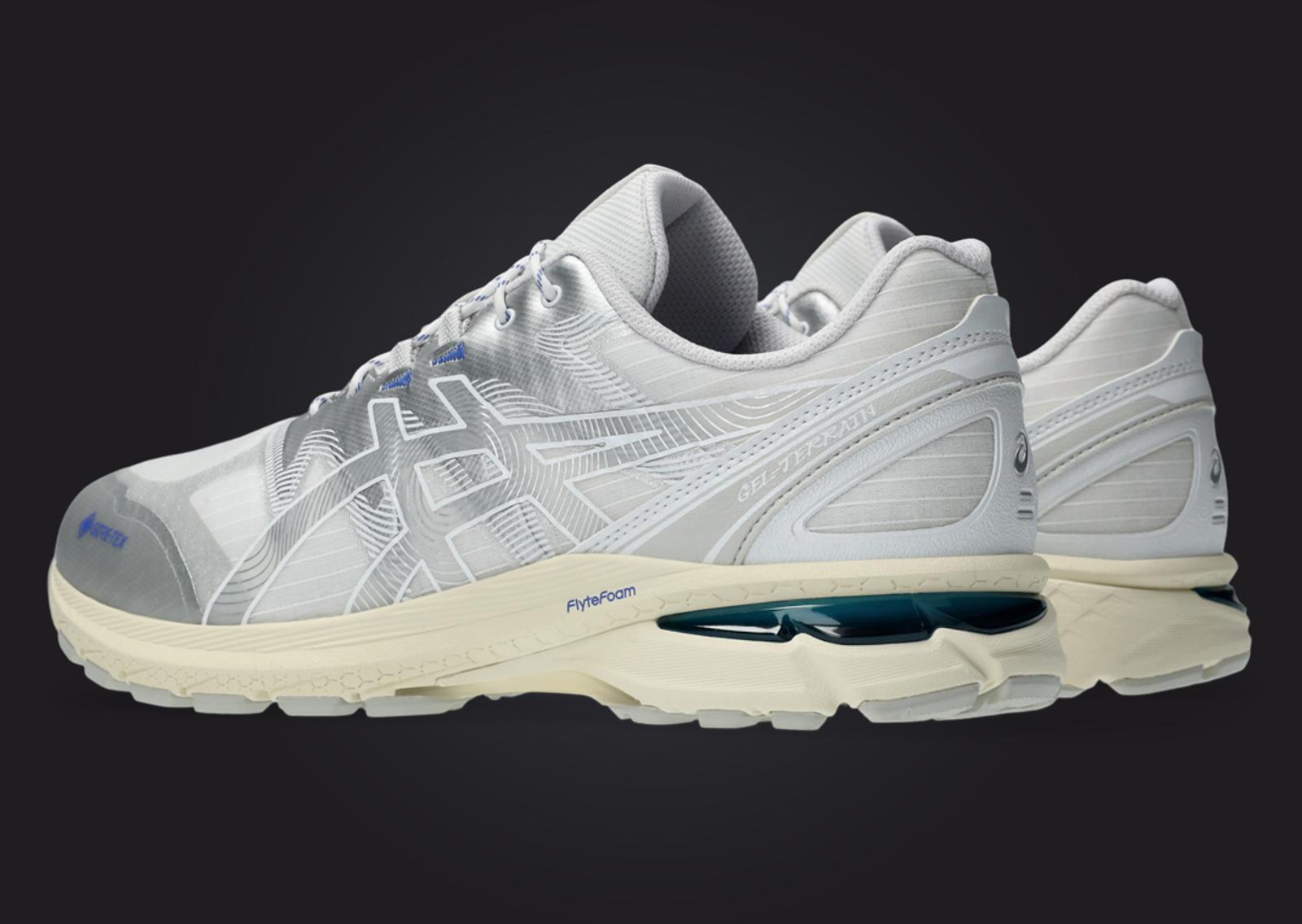 Asics Gel-Terrain Gore-Tex White Heel Angle