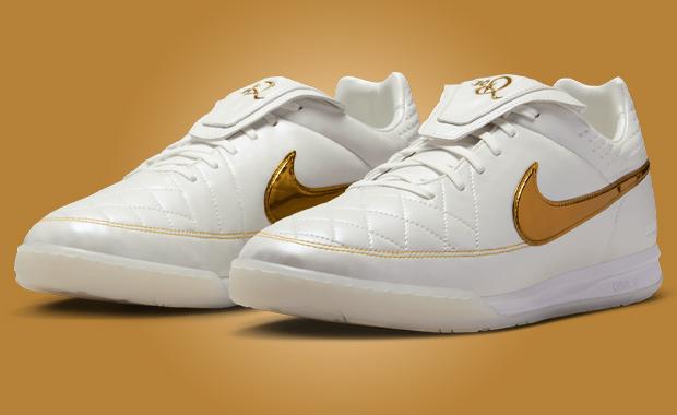 Ronaldinho x Nike Tiempo Legend Touch of Gold