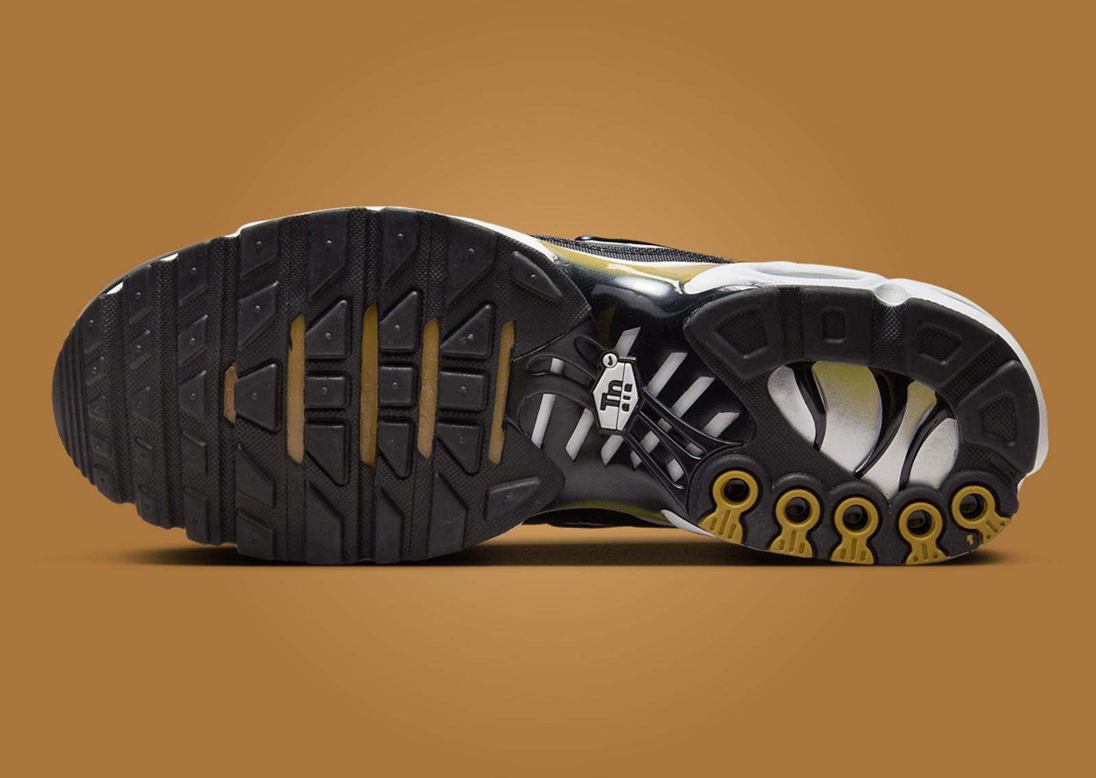 Nike Air Max Plus Golden Harvest Black Outsole