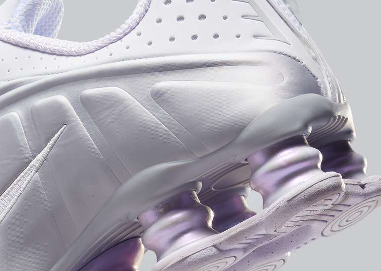 Nike Shox R4 Irrisential (W) Heel