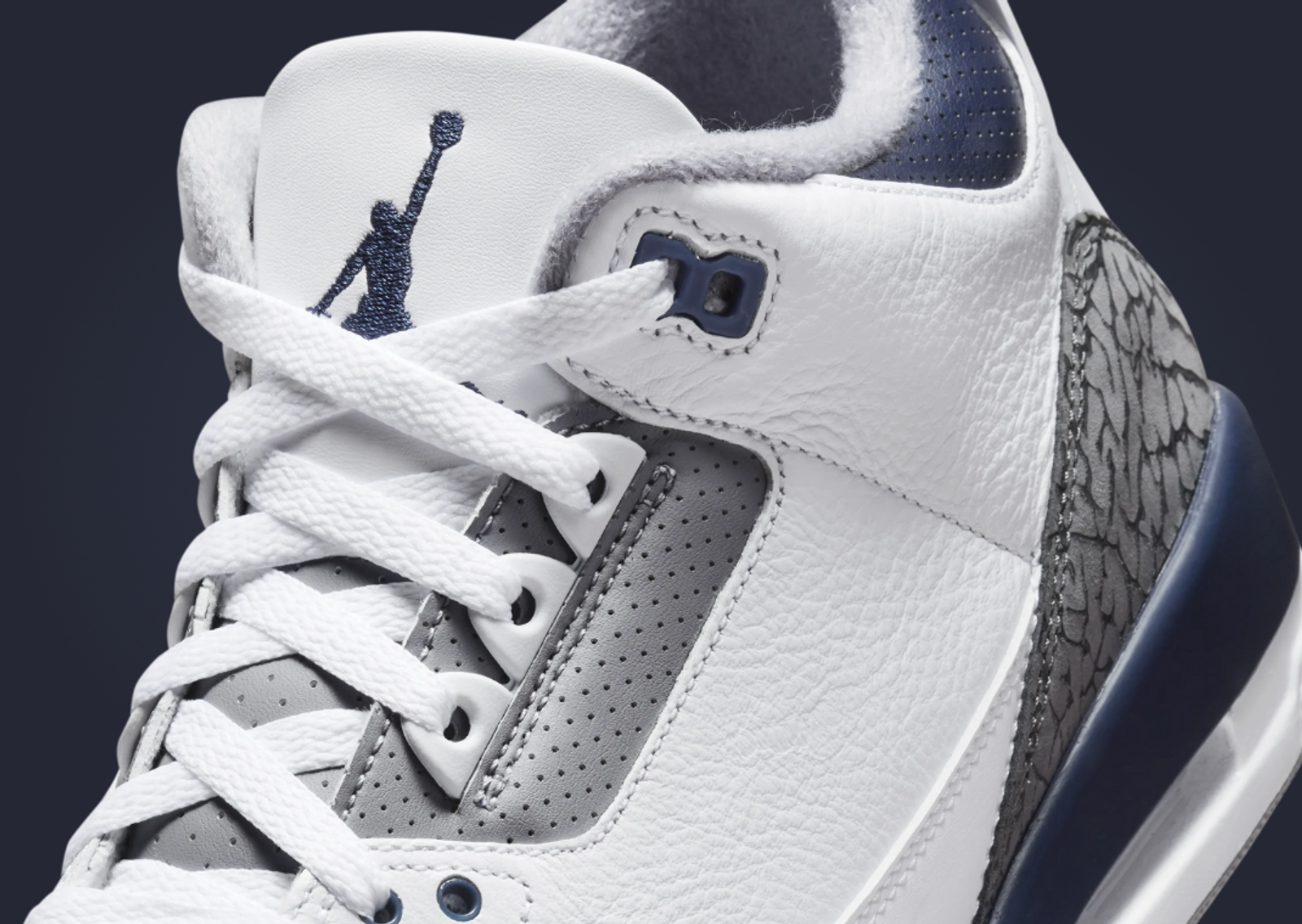 Air Jordan 3 Retro White Midnight Navy Tongue Detail