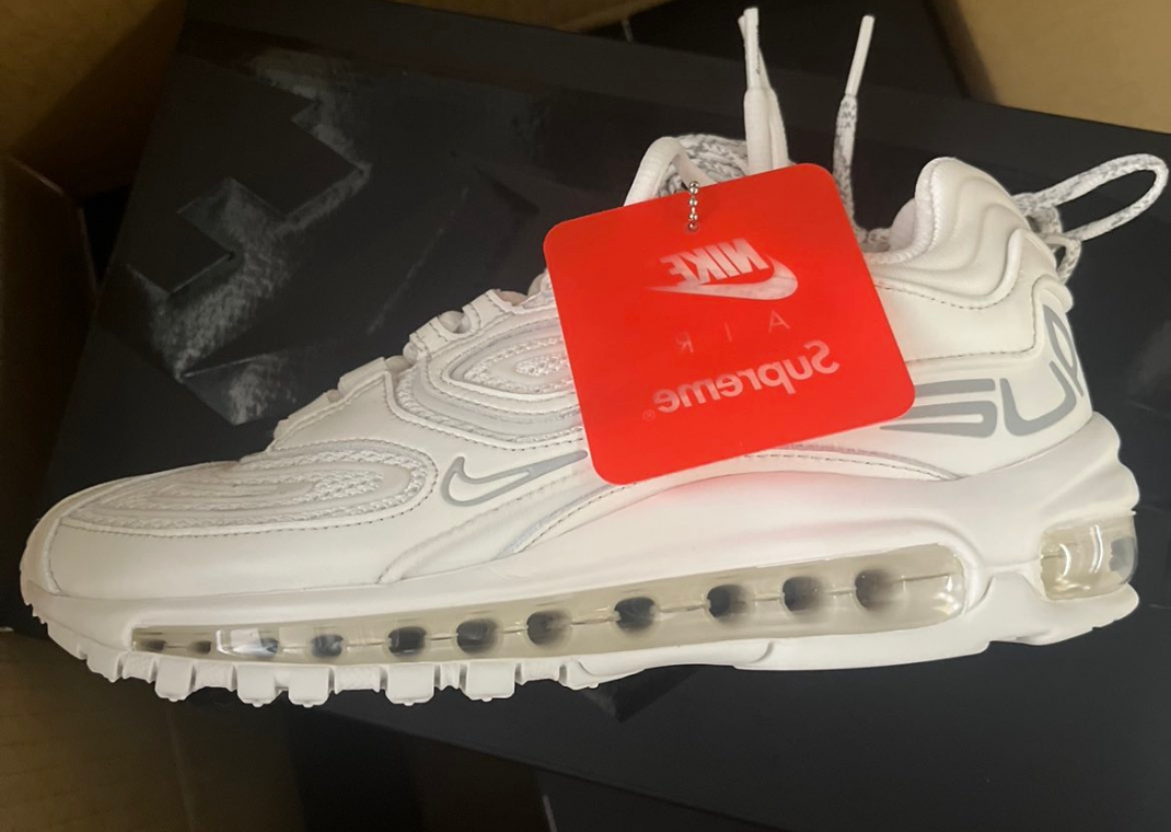 Nike Air Max 98 TL Supreme White Sneakers Red Logo Trainers Total