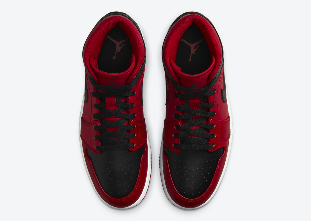 nike air jordan 1 retro mid reverse banned