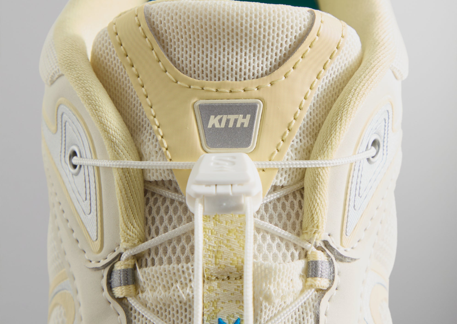 Kith x Salomon XT-Whisper Vanilla Transparent Yellow Tongue Detail