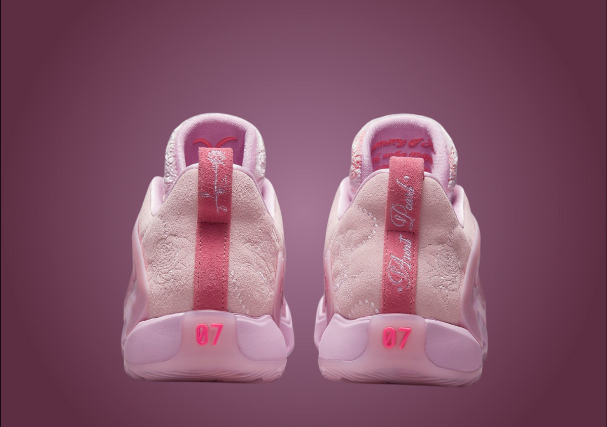 Kevin durant 2025 breast cancer shoes