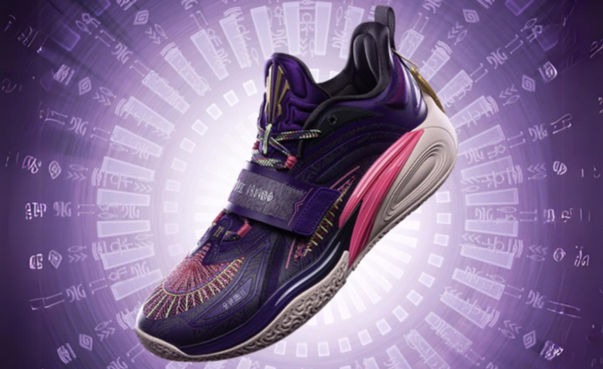 Kyrie irving 2025 toy story shoes