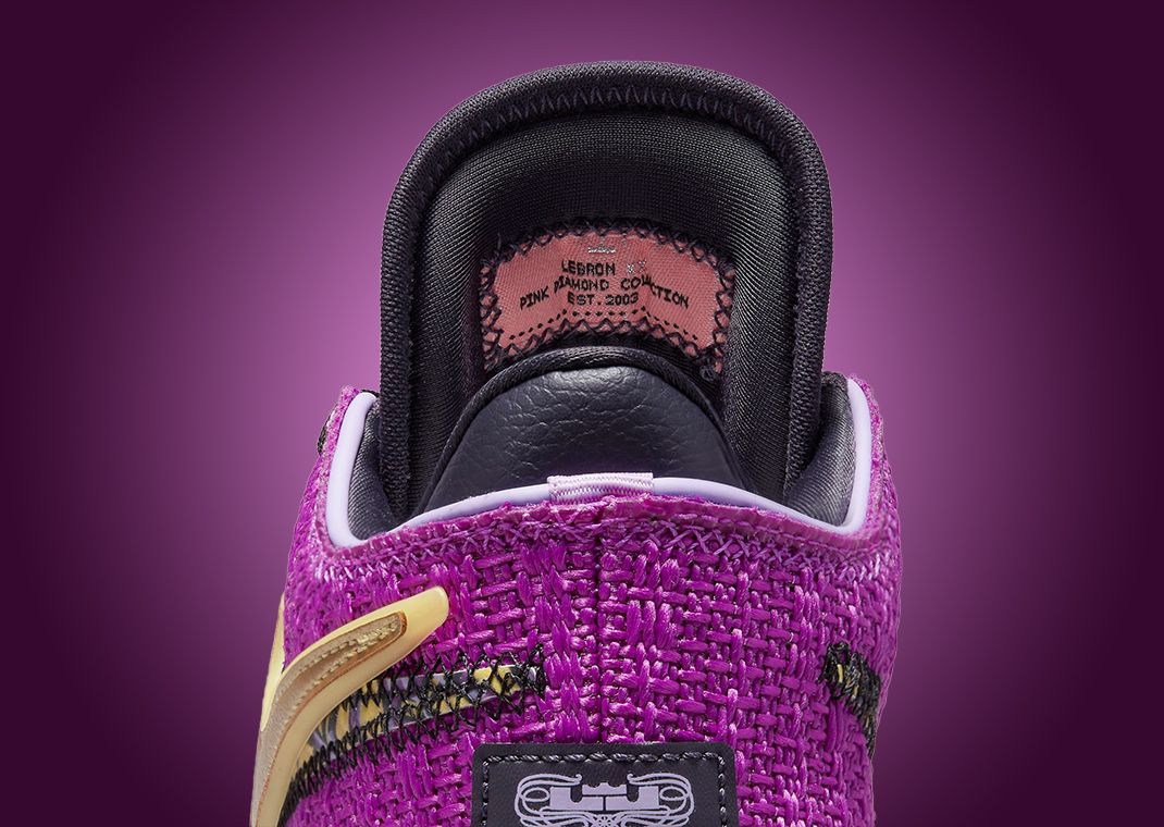 Nike LeBron 20 GS 