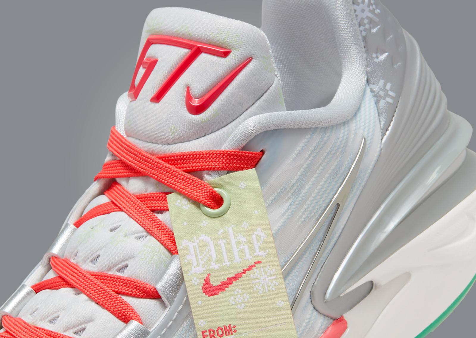 Nike Air Zoom GT Cut 2 Christmas Hangtag Detail