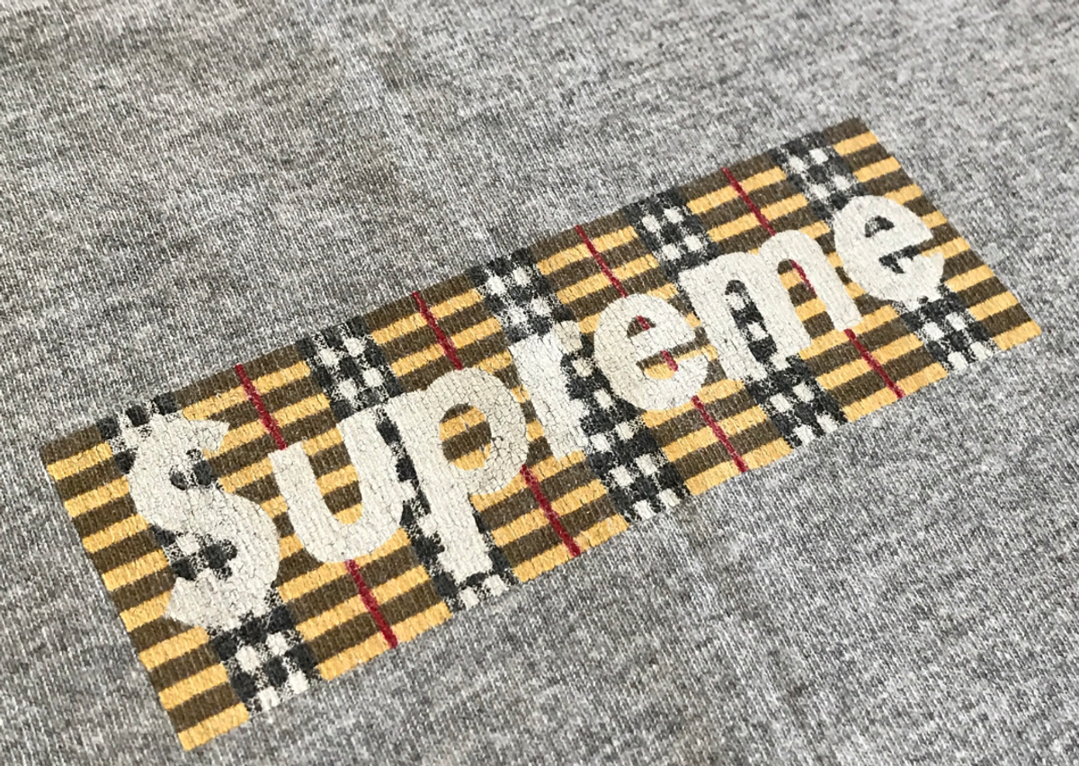 Burberry x supreme gold hot sale