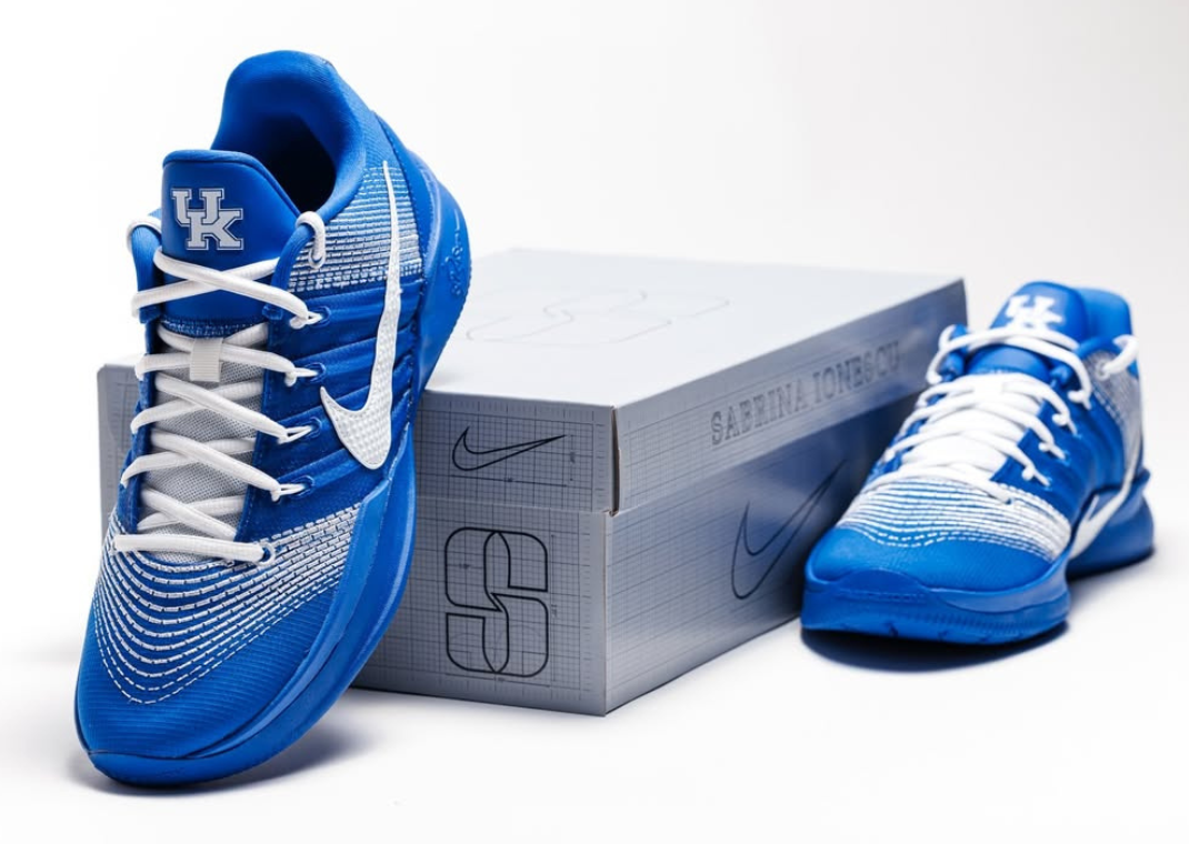 Nike Hooked up the University of Kentucky Women display picture 2