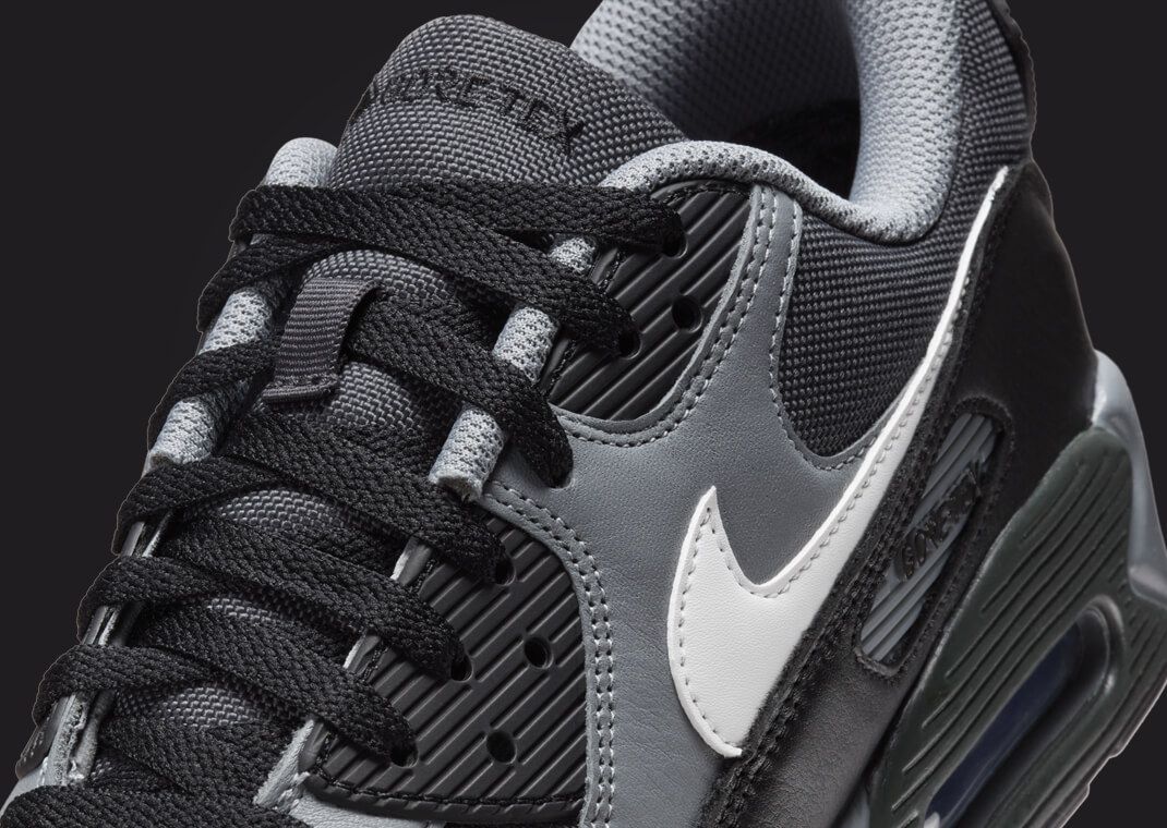 ☆大人気☆Nike Air Max 90 Dark Smoke Grey/Black The Nike Air Max 90 Gore-Tex Dark Smoke Grey Black Releases