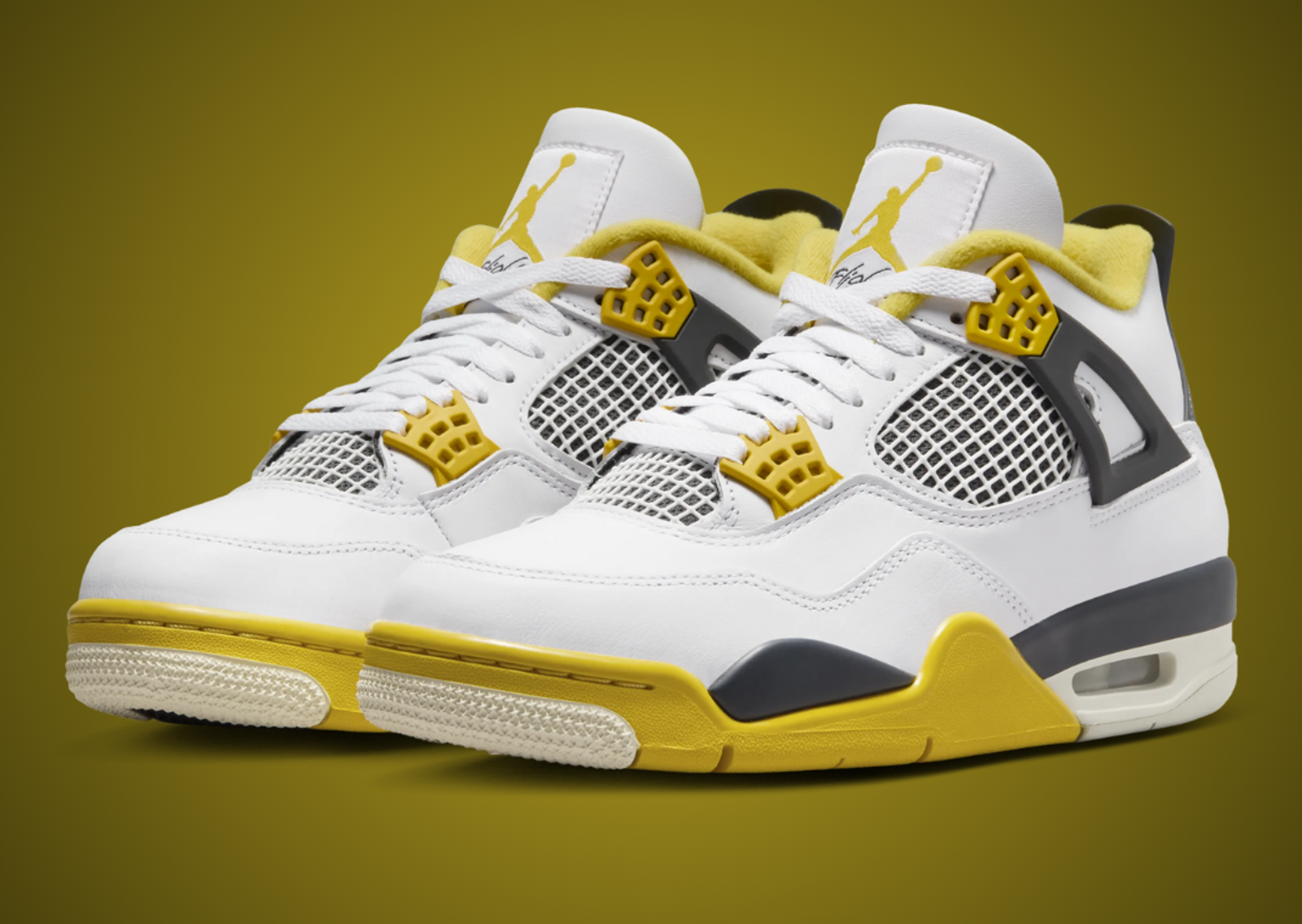 Air Jordan 4 Retro White Vivid Sulfur (W) Angle