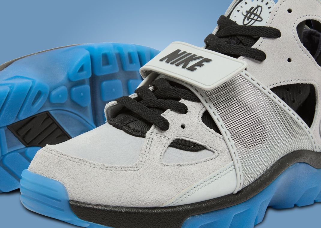 NIKE AIR TRAINER HUARACHE WOLF GREY/STAR BLUE-BLACK 国内発送 The Nike Air Trainer Huarache Wolf Grey Star Blue Releases