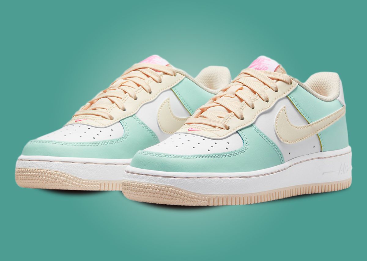 Nike Air Force 1 Low Emerald Rise Guava Ice Pink Spell (GS)