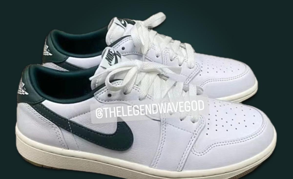 Oxidized Green Highlights This Women's Exclusive Air Jordan 1 Low OG
