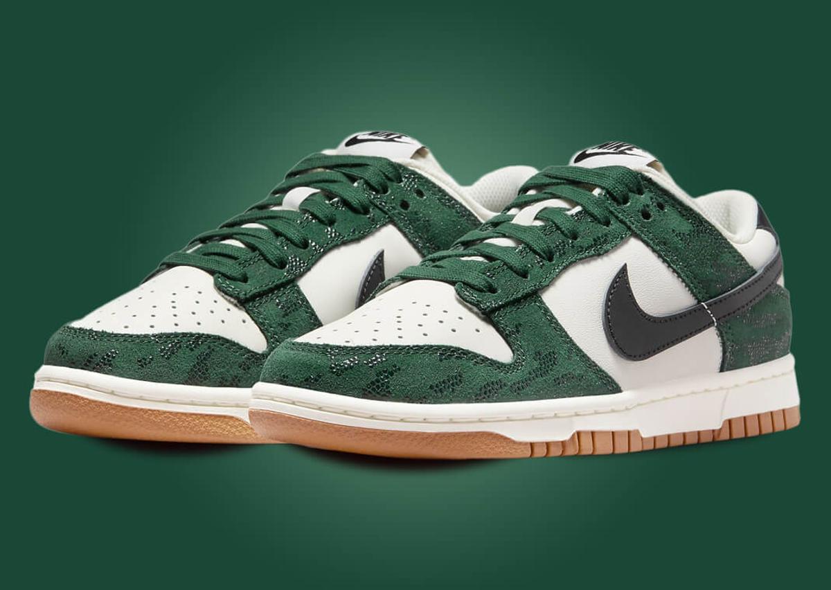 Nike Dunk Low "Green Snakeskin" (W)
