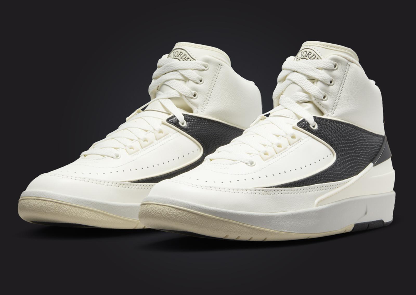 Air Jordan 2 Retro Sail (W) Angle