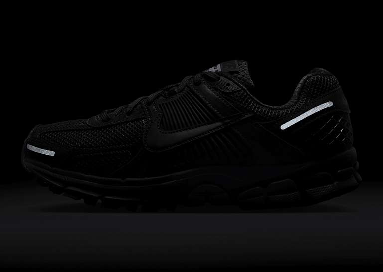 Nike Zoom Vomero 5 Triple Black (W) 3M Lateral