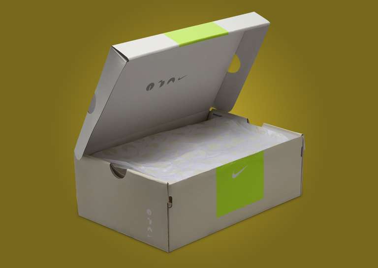Nike Flyknit Bloom Pear (W) Packaging Open
