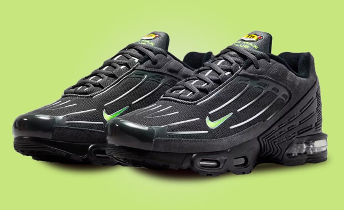 A Pop of Vibrant Color Appears on the Nike Air Max Plus 3 Black Volt