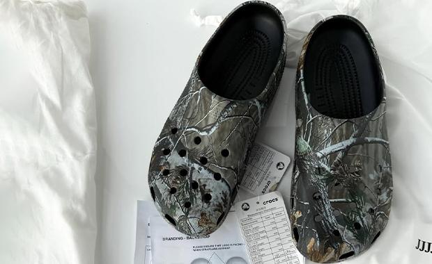 JJJJound x Crocs Classic Clog Realtree Camo