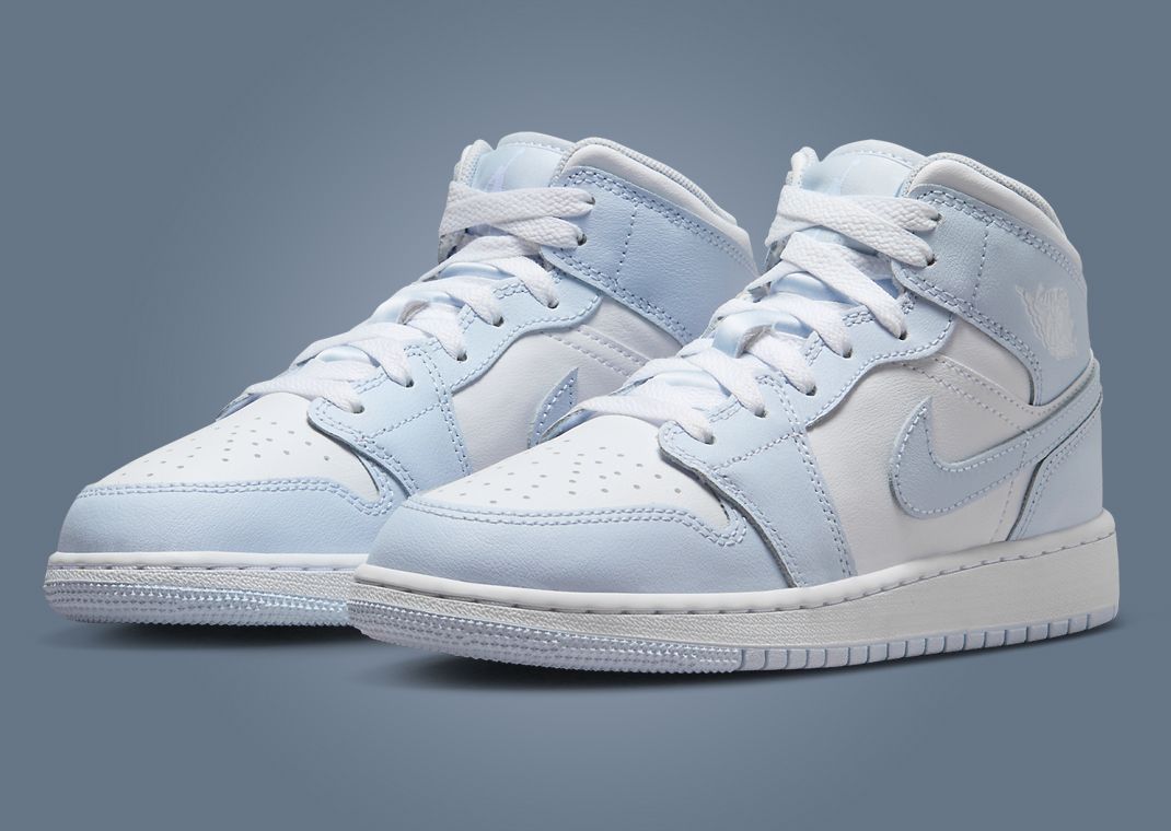 Jordan 1 mid light blue best sale