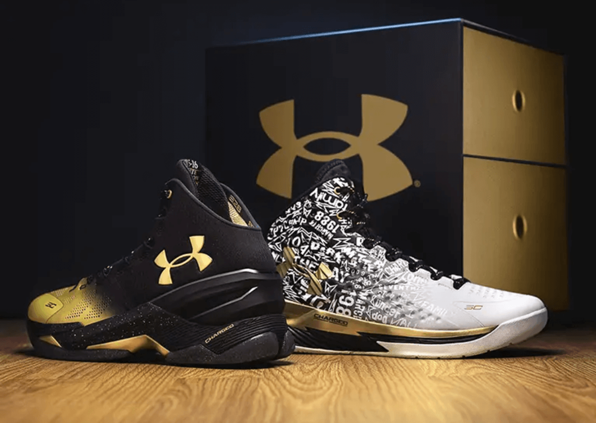 Stephen curry 4 shoes black top and gold