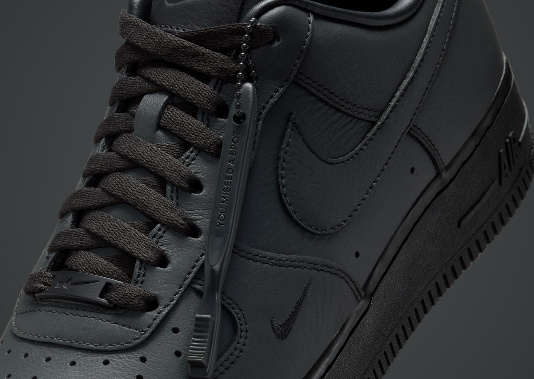air force 1s black mens