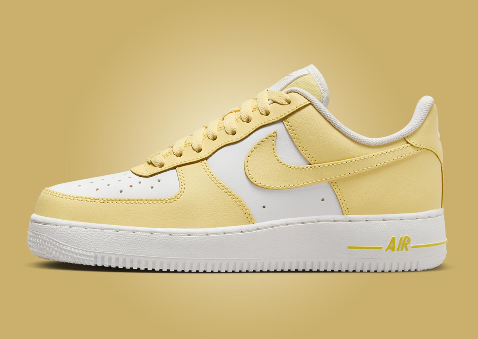 Nike Air Force 1 Low Light Lemon Venom Lateral