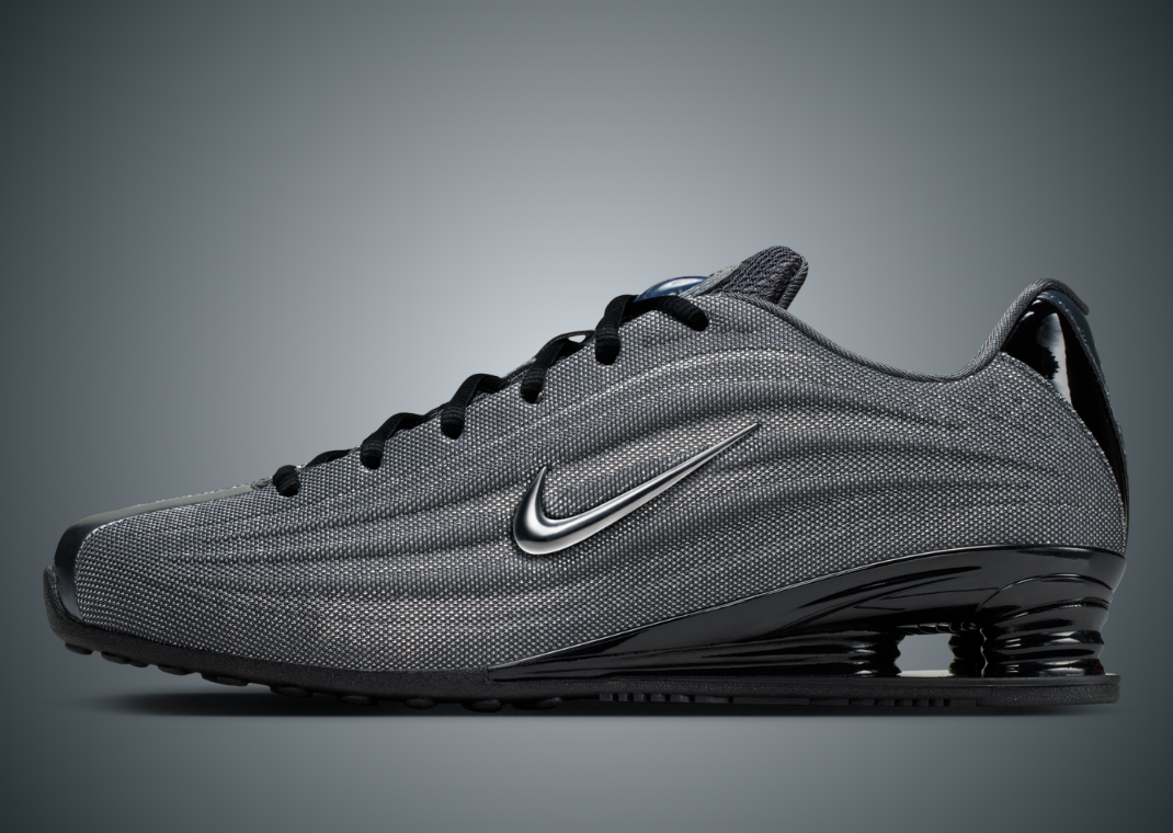 Naked  × Nike Shox Z 27 Nike - x NAKED Copenhagen WMNS Shox Z Sneaker in Metallic Hematite