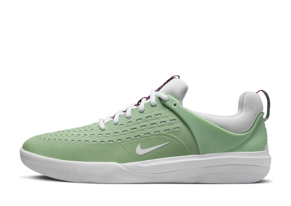 Nike SB Nyjah 3 Enamel Green Lateral